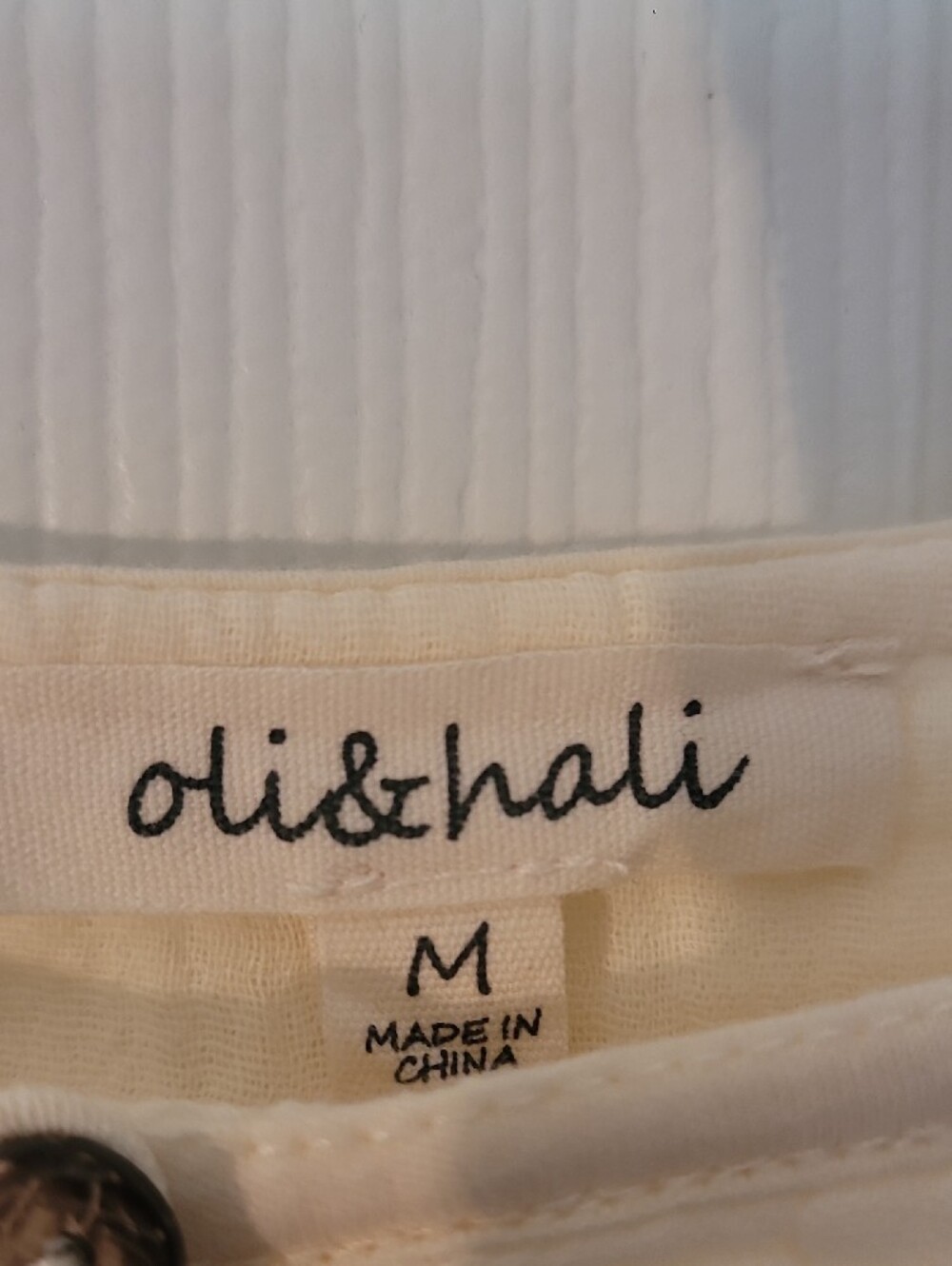 Oli & Hali Cream Square-Neck Balloon Short Sleeve - Picture 2 of 3